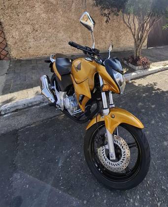 HONDA CB 300R 